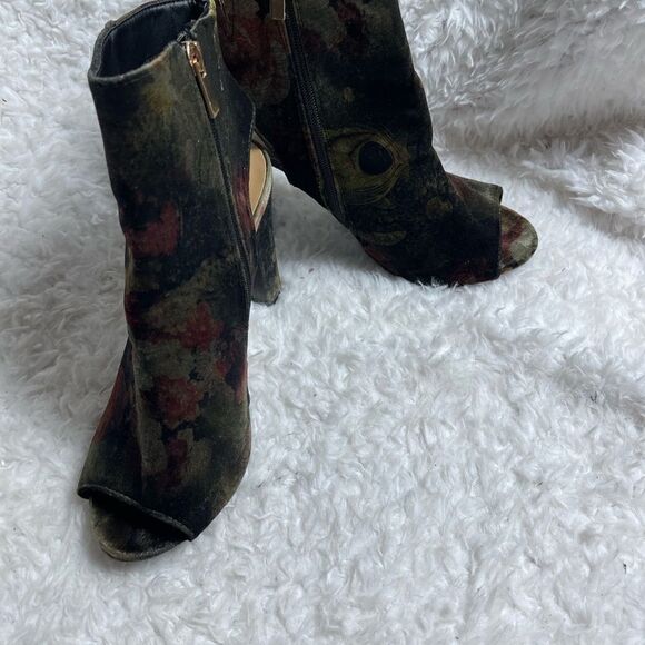 Bamboo Fall floral multi color Velvet ankle sandals peep toe side zipper size 11 - Picture 2 of 12